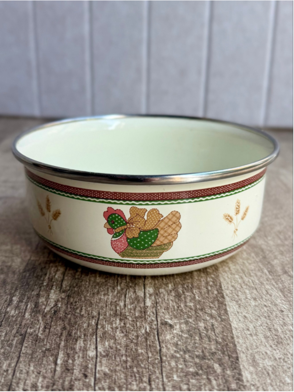 Vintage Checker Ease Country Hen Enamel Enamelware Mixing Bowl Stainless Rim